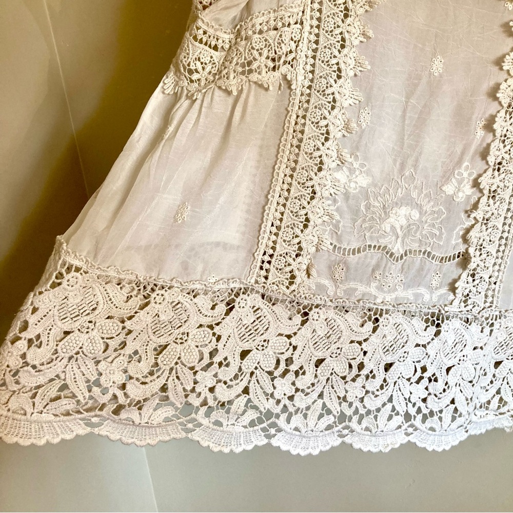 Johnny Was Cream Crochet Lace Short Sleeve Blouse - Picture 6 of 11